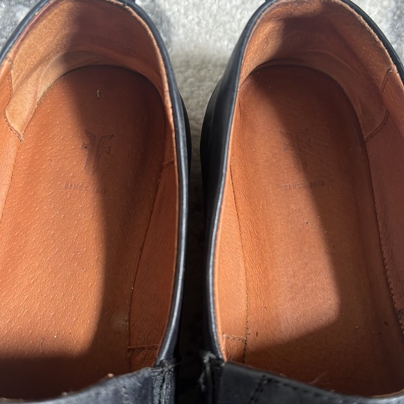 Mens Frye black loafer - Picture 2 of 6